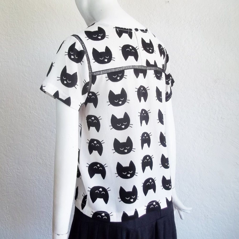 Lily White Black Cat Kitschy Novelty Print w Ladder Stitch Trim Crepe Blouse S - Picture 6 of 11